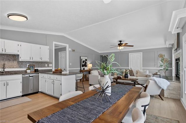 16 E Davis RD, Hampton, VA 23666