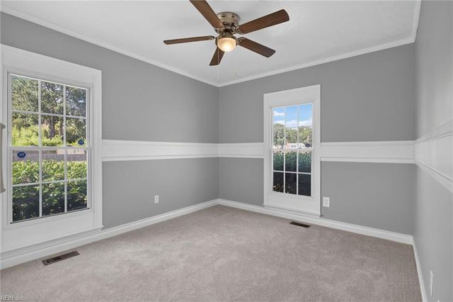 16 E Davis RD, Hampton, VA 23666