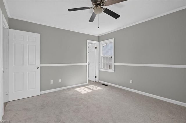 16 E Davis RD, Hampton, VA 23666
