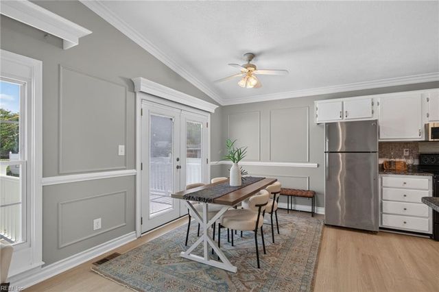 16 E Davis RD, Hampton, VA 23666