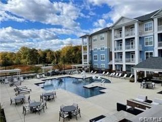 10526 Stony Bluff Dr Unit#401, Ashland, VA 23005