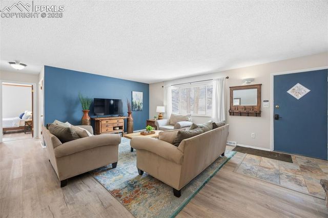 1731 Navajo Trail, Woodland Park, CO 80863