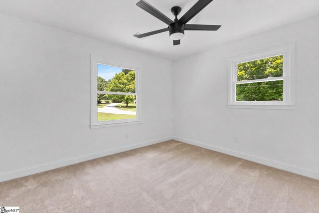2 Melbourne Lane, Greenville, SC 29615
