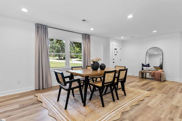 2 Melbourne Lane, Greenville, SC 29615