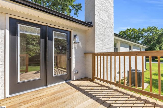 2 Melbourne Lane, Greenville, SC 29615