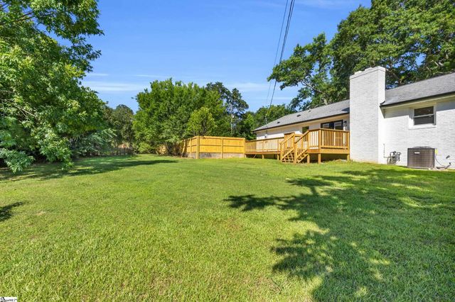 2 Melbourne Lane, Greenville, SC 29615