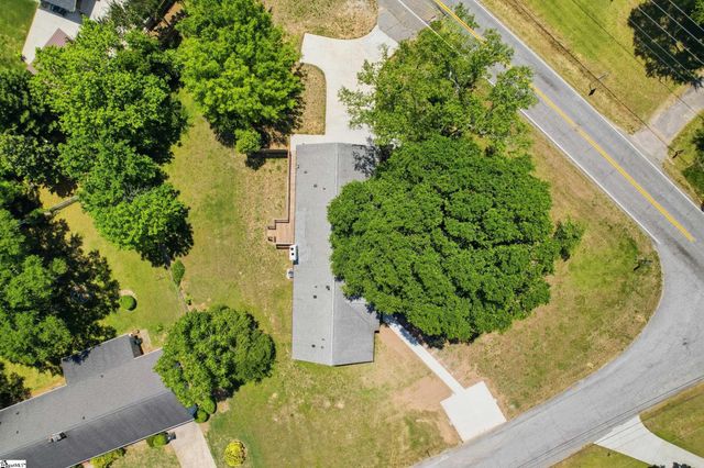 2 Melbourne Lane, Greenville, SC 29615