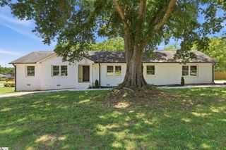 2 Melbourne Lane, Greenville, SC 29615