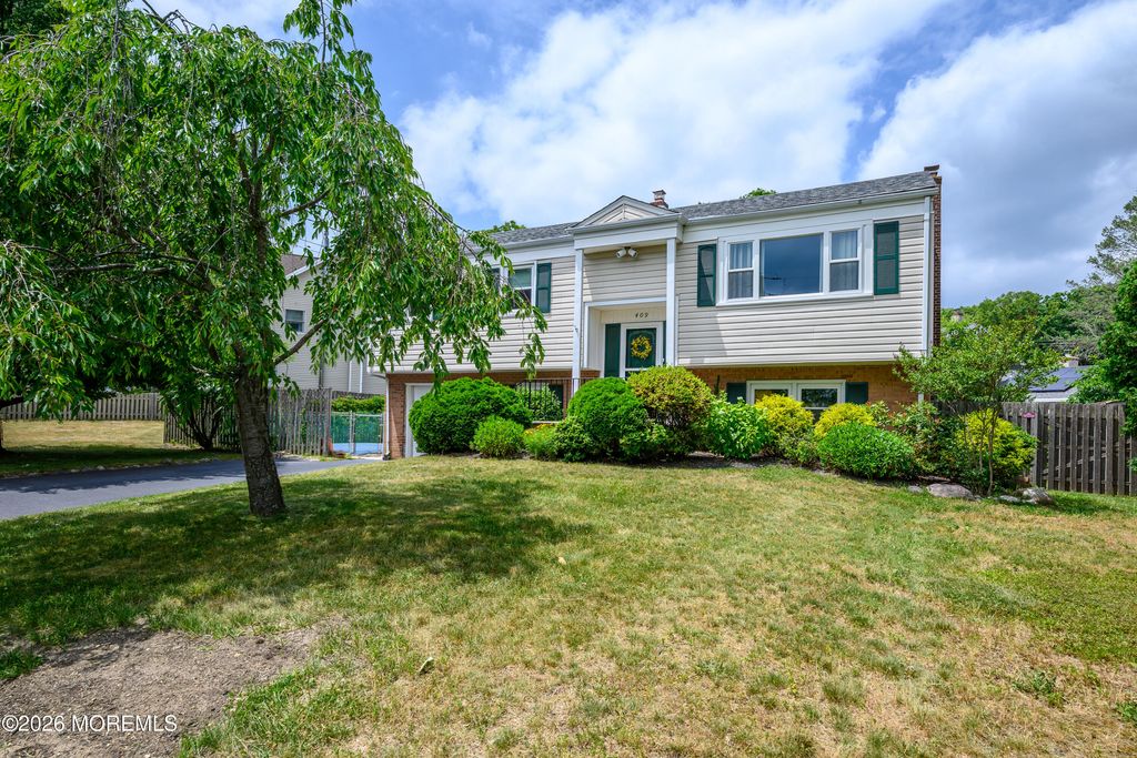 409 Fairfield Way, Neptune Township, NJ 07753