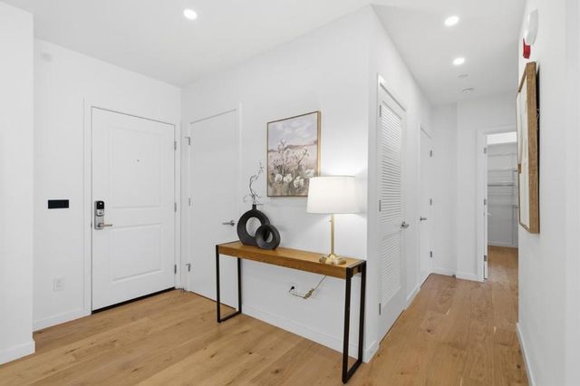 1501 Cherry Street 208, San Carlos, CA 94070