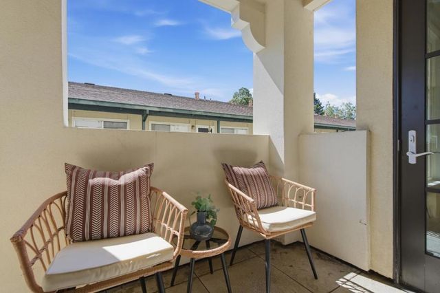 1501 Cherry Street 208, San Carlos, CA 94070