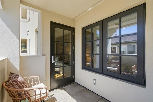 1501 Cherry Street 208, San Carlos, CA 94070
