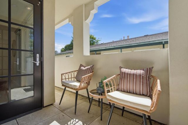 1501 Cherry Street 208, San Carlos, CA 94070