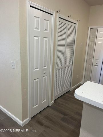 3640 KIRKPATRICK Circle 1, Jacksonville, FL 32210