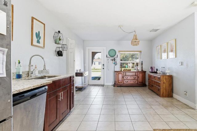 333 Mid Pines Road, Palm Springs, FL 33461