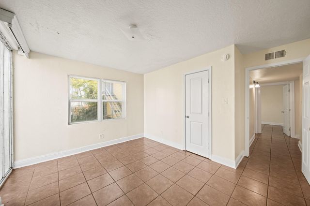 3418 Sealy Street, Galveston, TX 77550