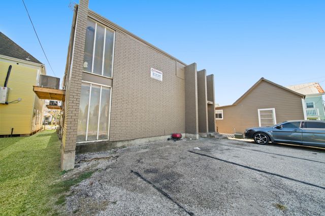 3418 Sealy Street, Galveston, TX 77550