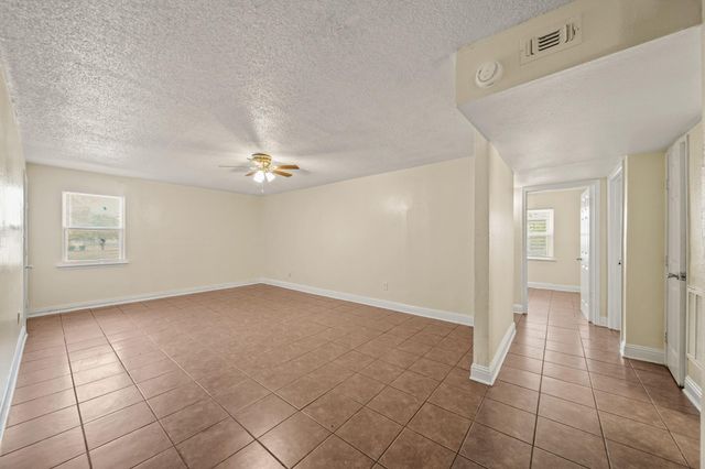 3418 Sealy Street, Galveston, TX 77550