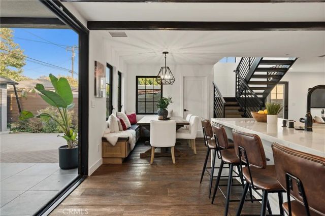 4036 Moore St, Los Angeles, CA 90066