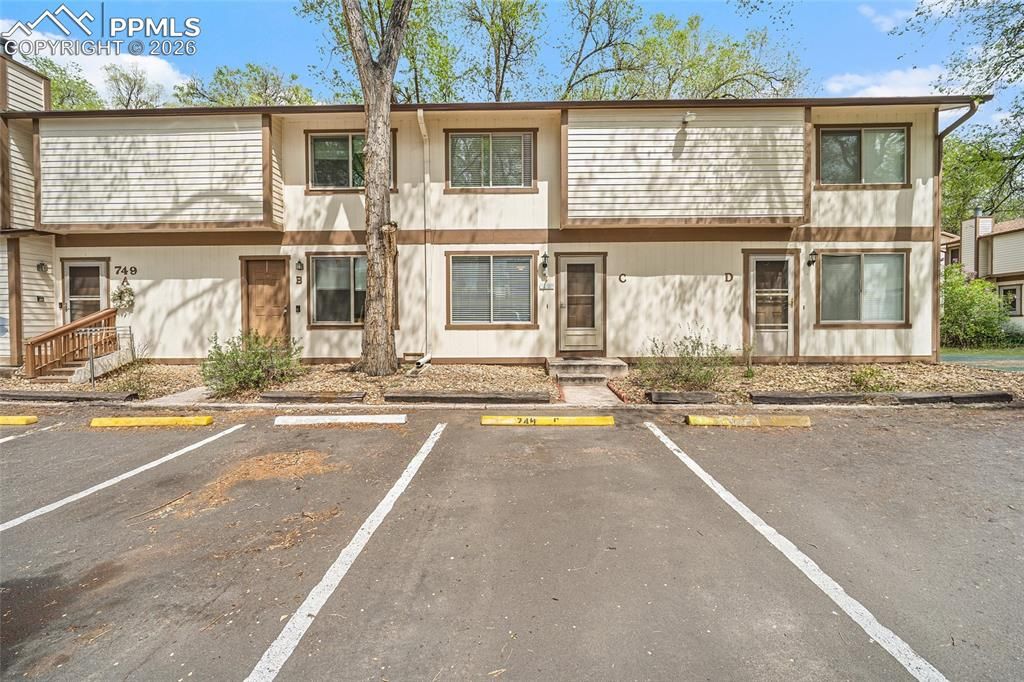 749 Alexander Road C, Colorado Springs, CO 80909
