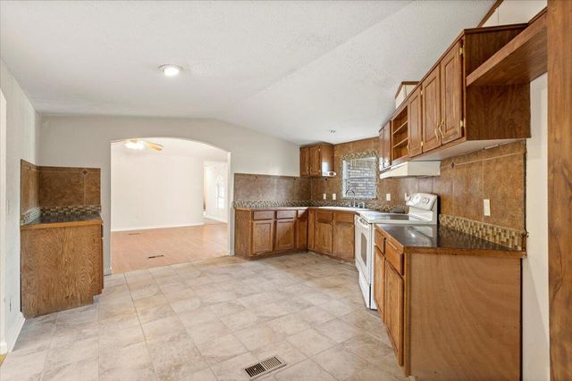 4 Makinley Ln., Lumberton, MS 39455