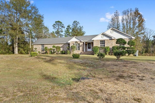 4 Makinley Ln., Lumberton, MS 39455