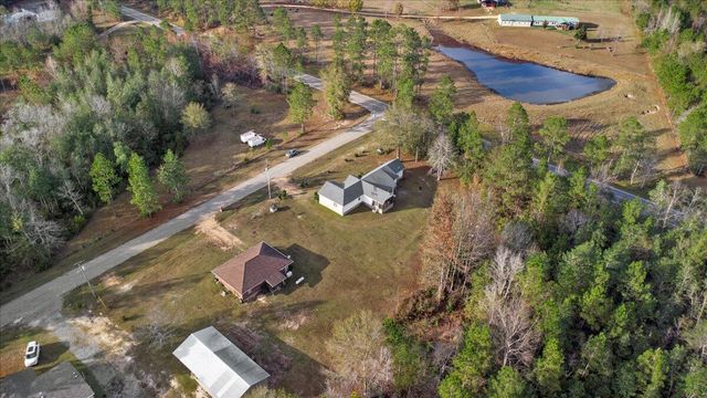 4 Makinley Ln., Lumberton, MS 39455