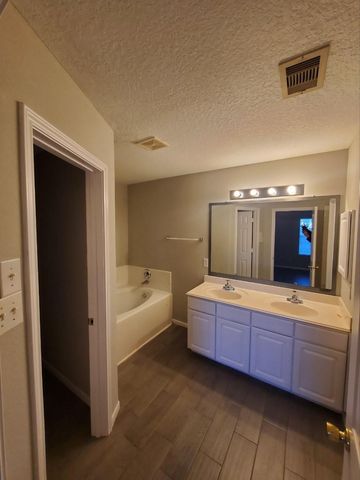18242 River Sage Drive, Houston, TX 77084