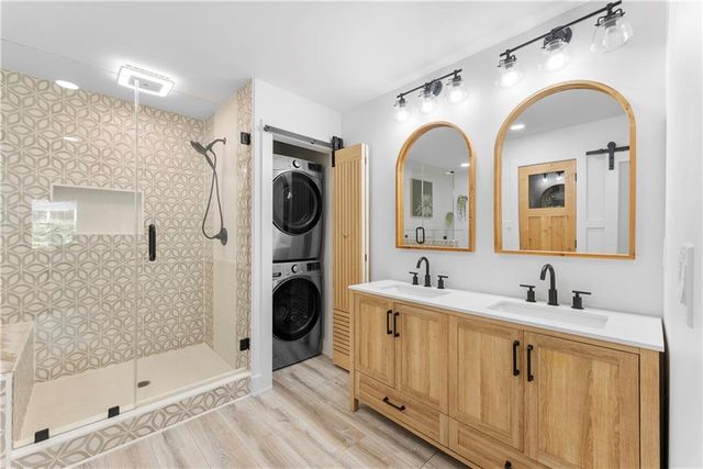 576 Angie SW Way, Lilburn, GA 30047