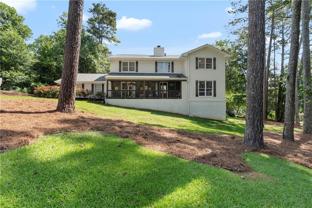 576 Angie SW Way, Lilburn, GA 30047