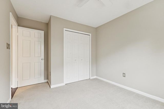 7420 HOUNDSBURY CT, Alexandria, VA 22315