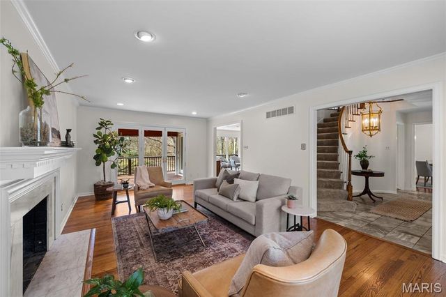 29 Summerhill Lane, Town And Country, MO 63017