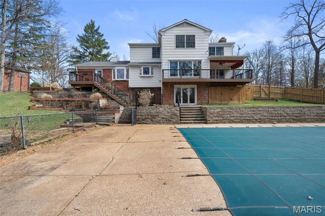 29 Summerhill Lane, Town And Country, MO 63017