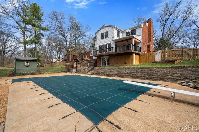 29 Summerhill Lane, Town And Country, MO 63017