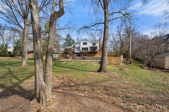 29 Summerhill Lane, Town And Country, MO 63017