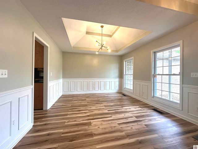 275 Fairway Trace # 21, Cadiz, KY 42211