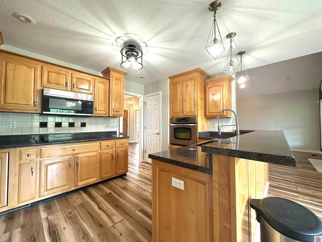 275 Fairway Trace # 21, Cadiz, KY 42211