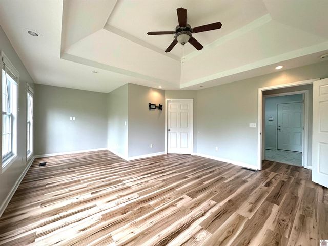 275 Fairway Trace # 21, Cadiz, KY 42211