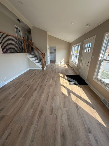 1534 E Palatine Road, Palatine, IL 60074