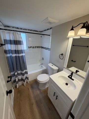 1534 E Palatine Road, Palatine, IL 60074