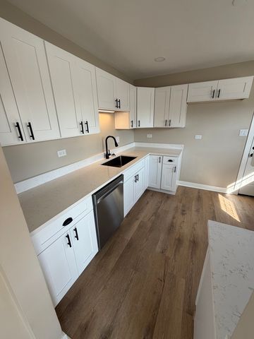 1534 E Palatine Road, Palatine, IL 60074