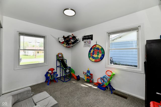 622 S Locust Lane, Brownsburg, IN 46112