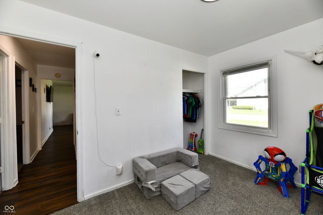 622 S Locust Lane, Brownsburg, IN 46112
