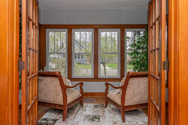 2412 Glenwood Drive, Kalamazoo City, MI 49008