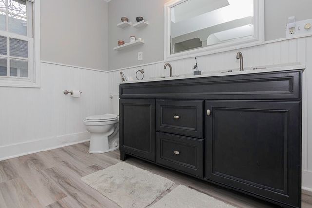 2412 Glenwood Drive, Kalamazoo City, MI 49008