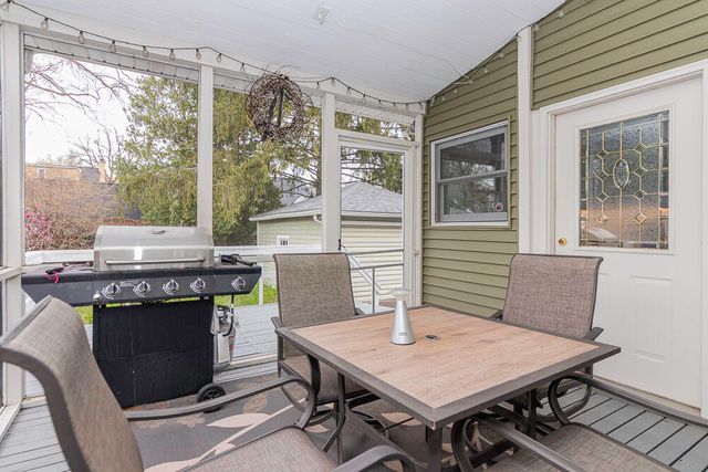 2412 Glenwood Drive, Kalamazoo City, MI 49008