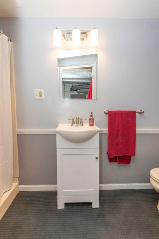 2412 Glenwood Drive, Kalamazoo City, MI 49008