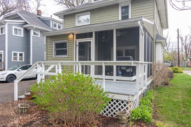 2412 Glenwood Drive, Kalamazoo City, MI 49008