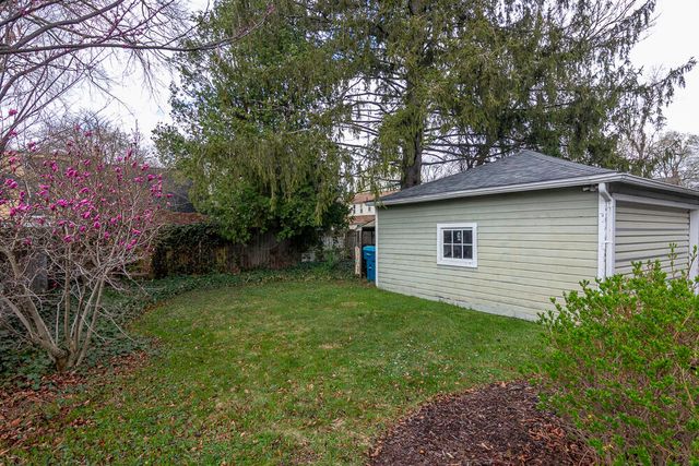 2412 Glenwood Drive, Kalamazoo City, MI 49008