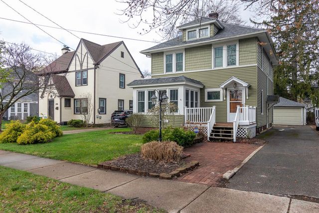 2412 Glenwood Drive, Kalamazoo City, MI 49008